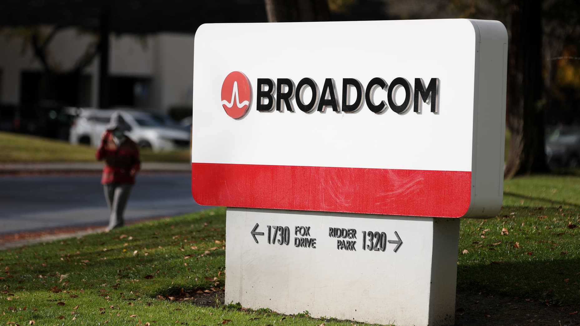 Broadcom Stock Jumps 21%